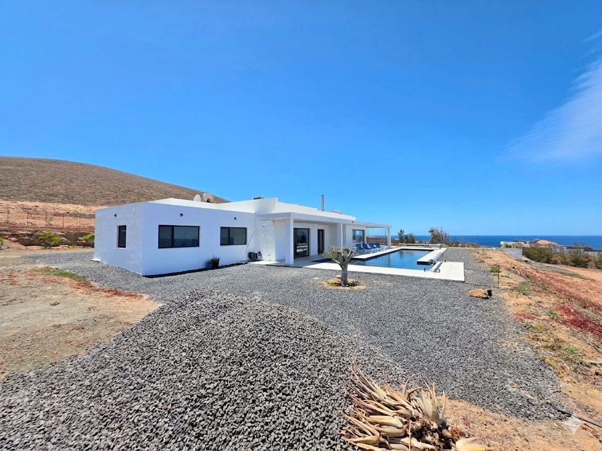 07 house